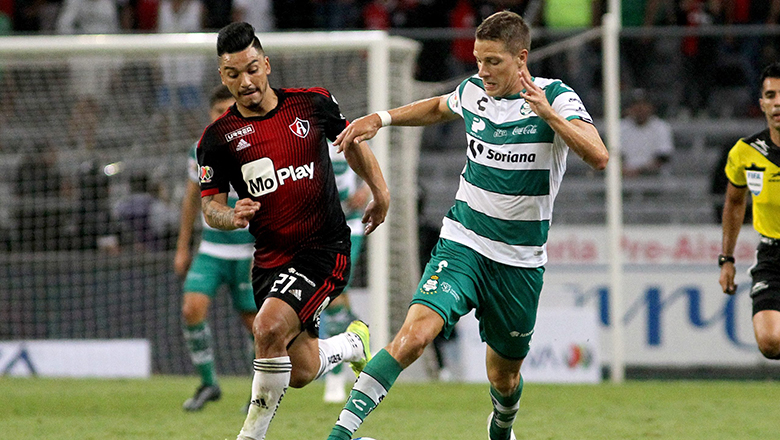 Atlas vs Santos Laguna trên sân cỏ